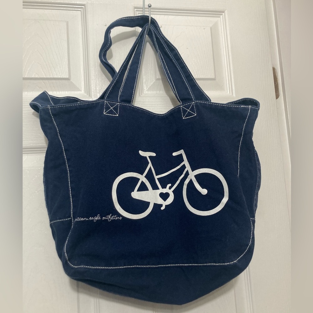 AEO bike tote bag